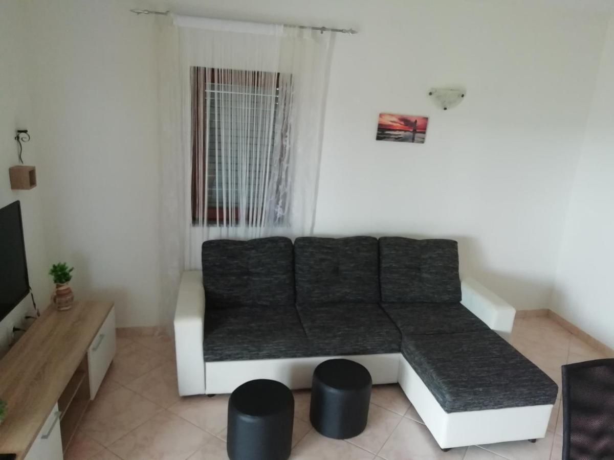 Vacation Home Katarina Nin Kültér fotó
